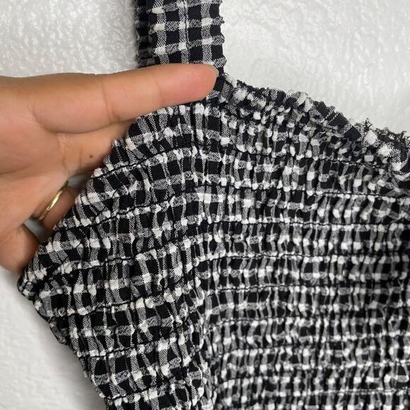 Sienna Sky Womens Top Size L Black White Checkered Smocked Sleeveless Casual - Picture 9 of 12